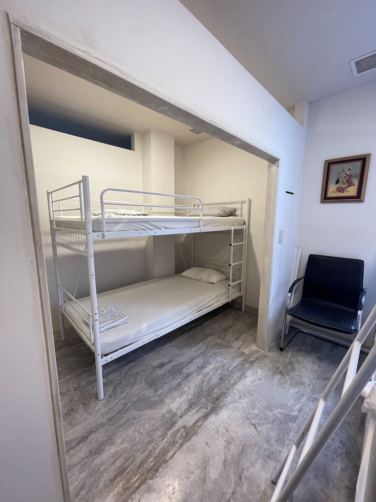 Phoenix Inn