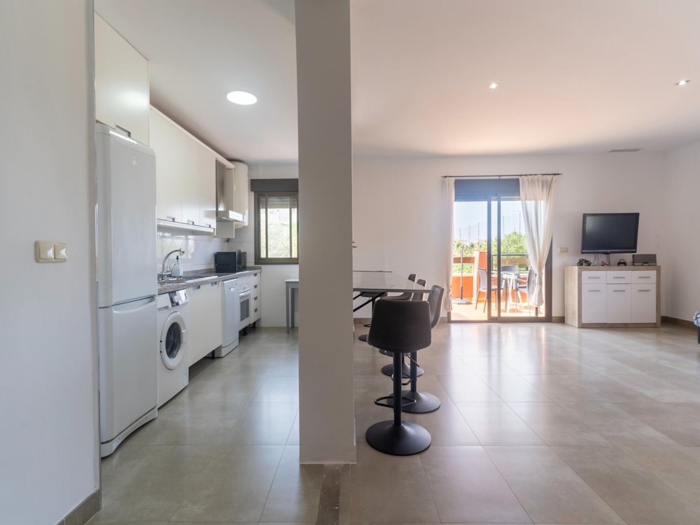 Spacious Apartment With 2 Terraces
