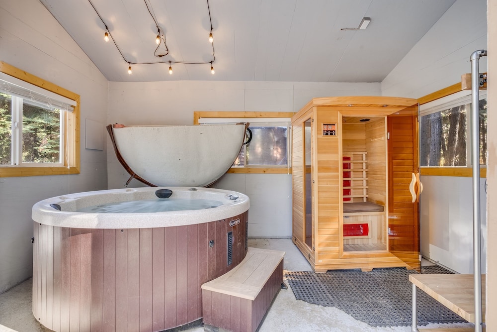 Homewood by Avantstay Amazing Family Cabin w Hot Tub Sauna