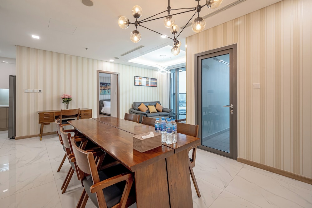 Landmark 81 & Vinhomes - ZEN Saigon Citypoint.