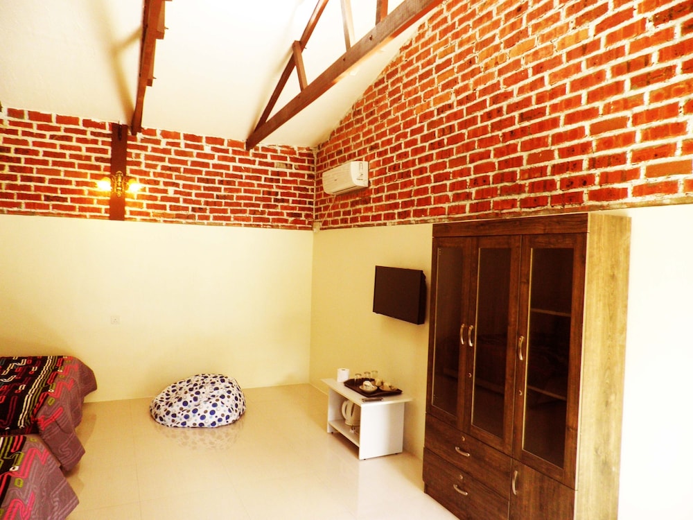 EFM Guest House