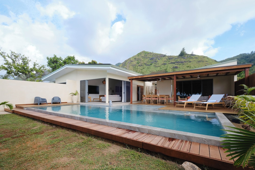 Moorea Beach Villas