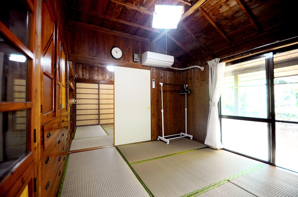 OkinawanoKominkayado Miya