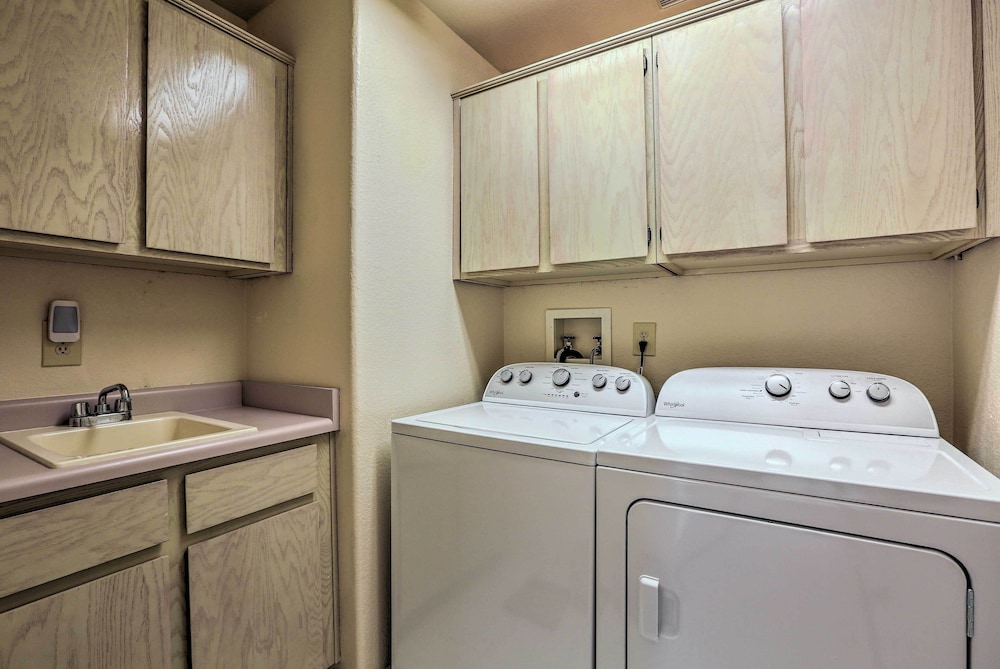 Saddlebrooke Home w/ Private Pool  Amenities - Property Image 9