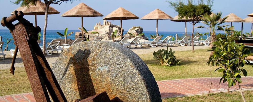 Sunshine Beach Resort
