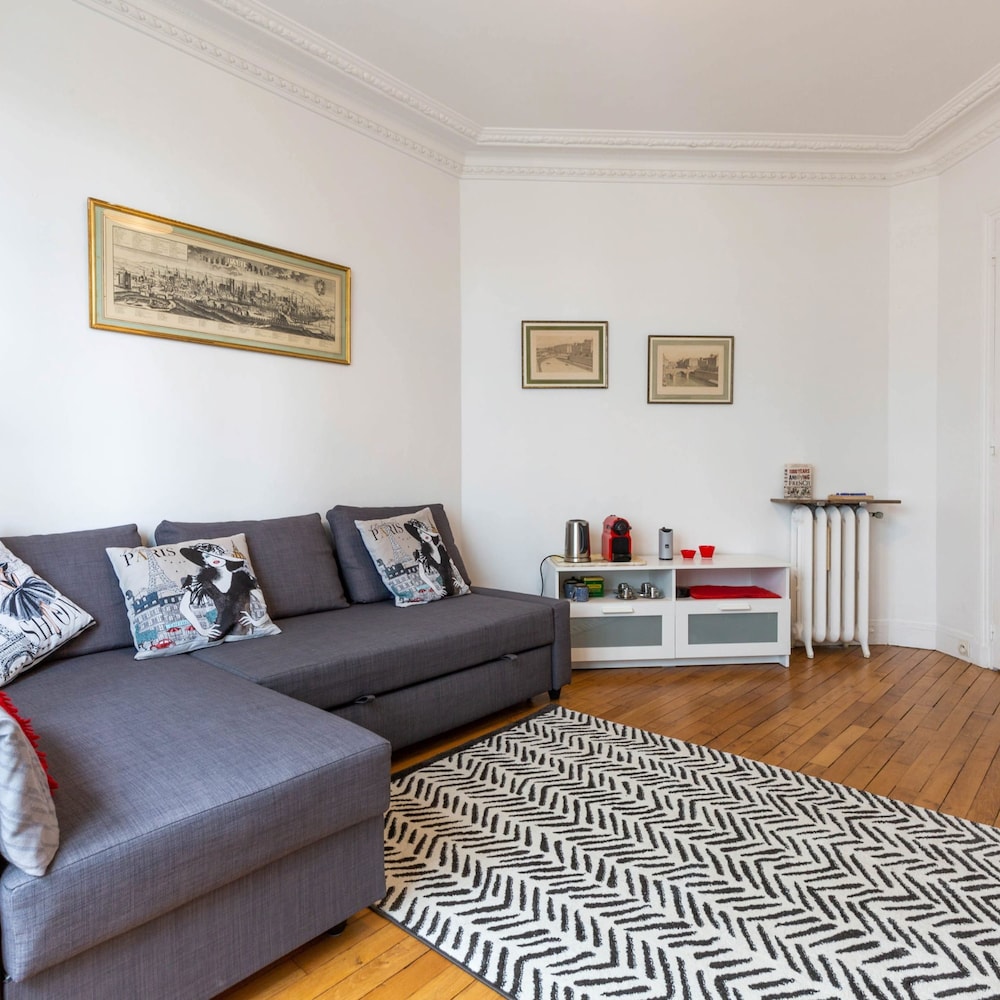 Zola Riverview Great 2 Bedroom in Paris