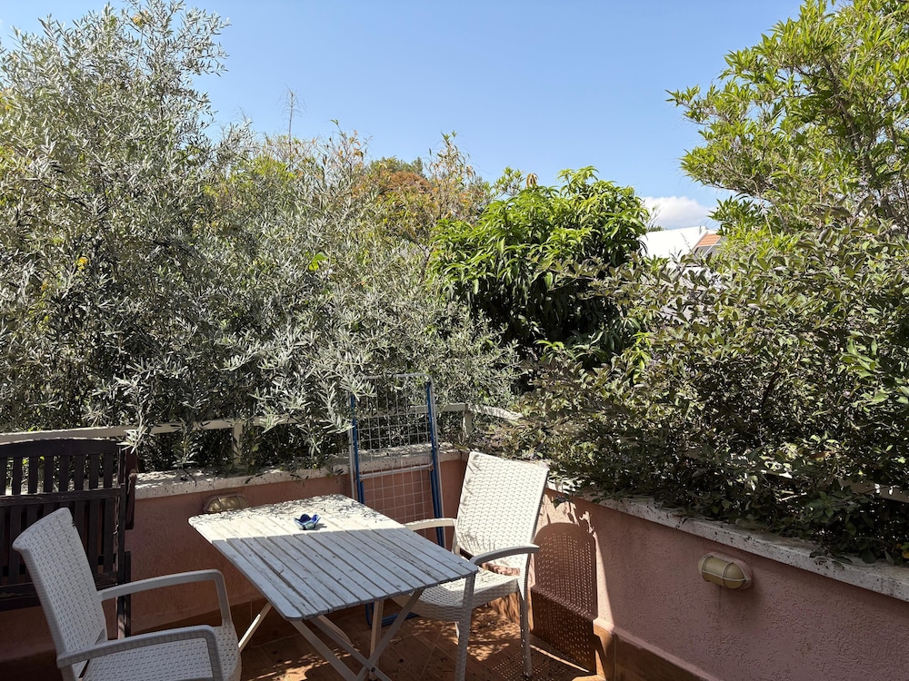 Kfar Saba Guesthouse