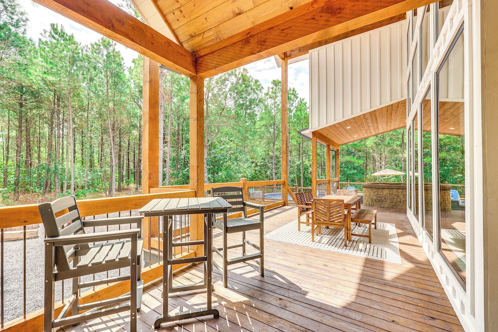 Elegant Broken Bow Gem w/ Private Pool & Game Room view 5