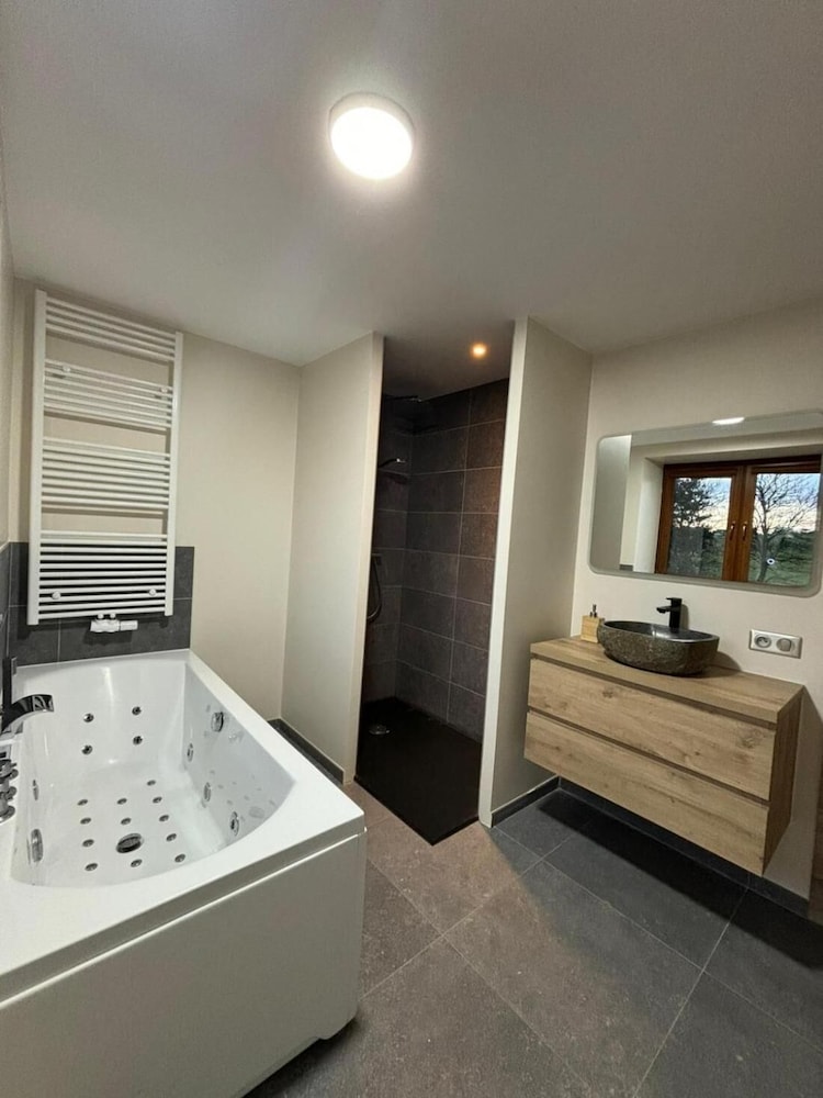 Villa De Miguel Enjoy a Pleasant Moment With Family or Friends