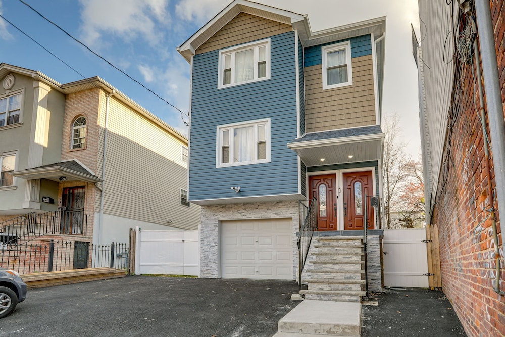 Irvington Vacation Rental ~ 20 Mi to Manhattan! view 2