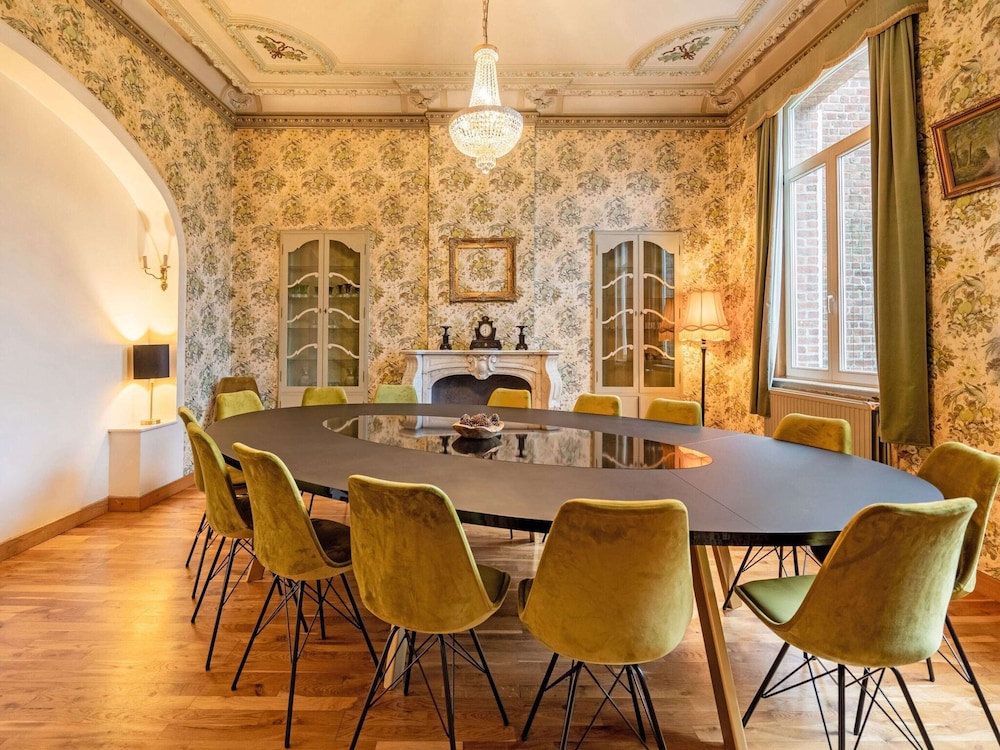 Luxury Holiday Home in Vloesberg With Sauna and hot tub