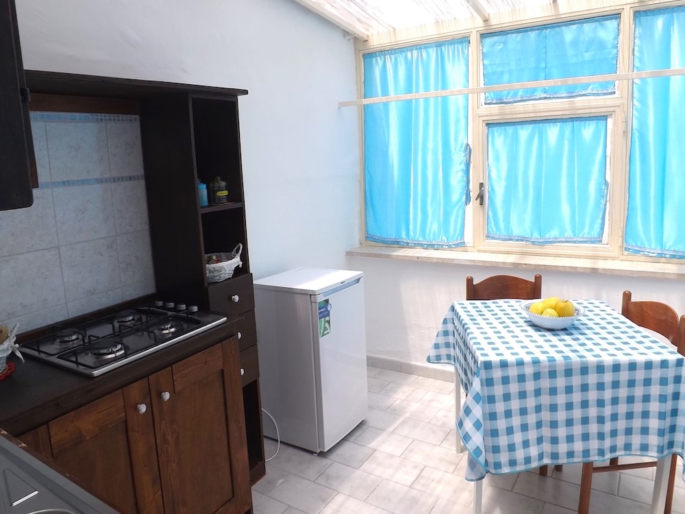 B&B Ugento Dimora en Ugento — kitchen