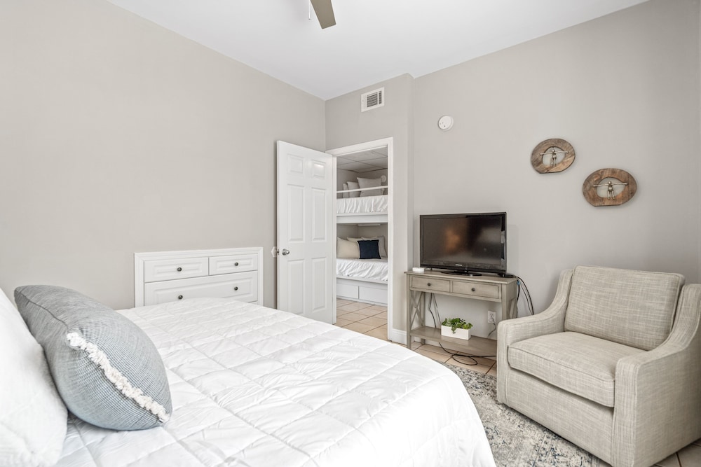 Nantucket Cottage 10b 1 Bedroom Condo