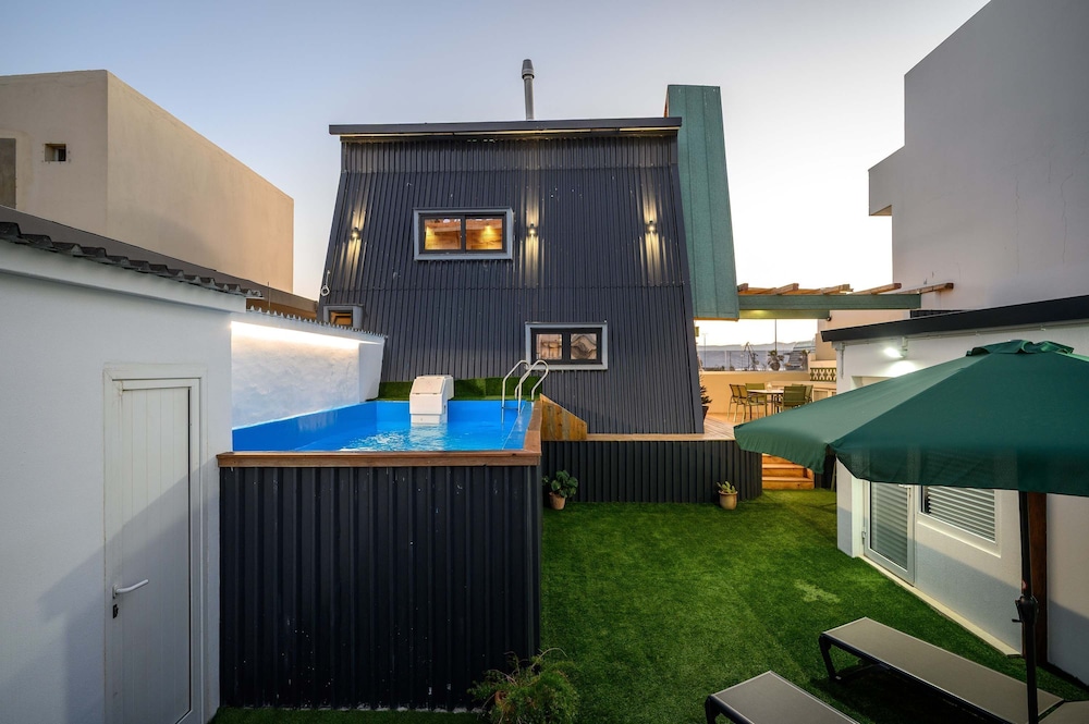 A-home Villa Private Pool Relaxing Hottub Oasis
