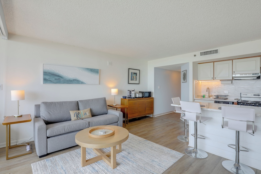 Walk to Myrtle Beach: Condo w/ Views & Pool Access