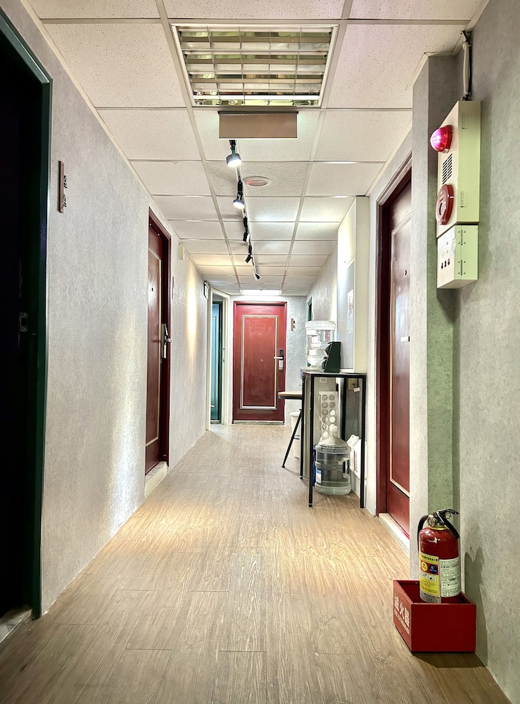 Ximen Triple Tiger Hostel