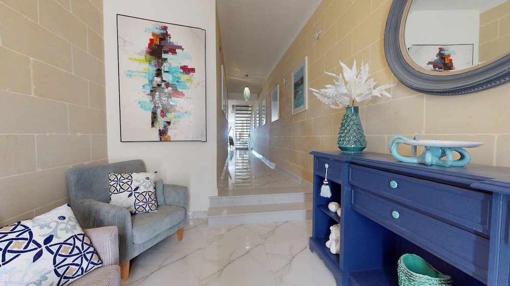 Dubhlina Luxury Bed & Breakfast - Gozo view 3