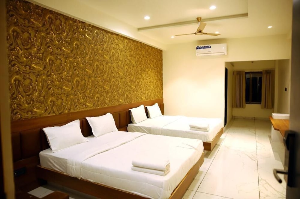 Vijaya Palace Resort