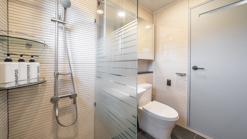 Goseong Hoostay Caravan Pension