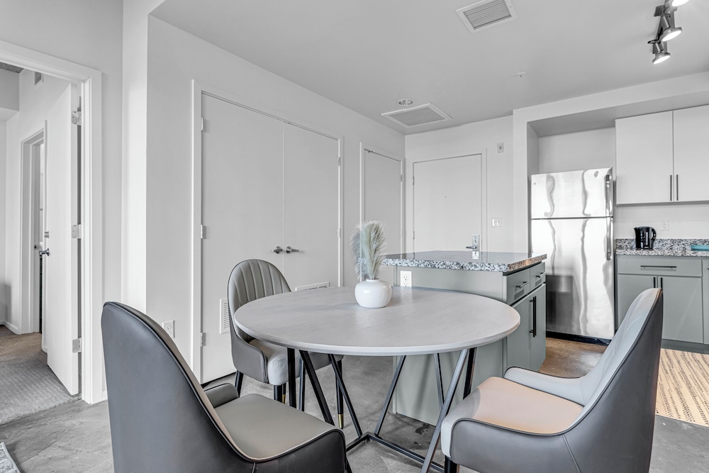Phoenix Urban Luxury Escape
