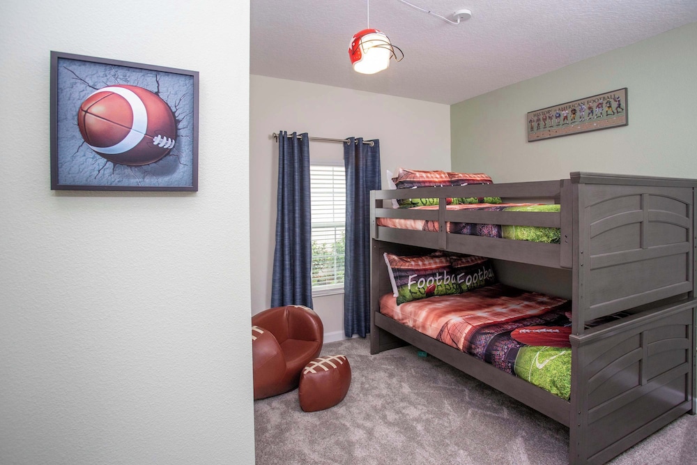 5BR Private Pool Resort Amenities Near Disney
