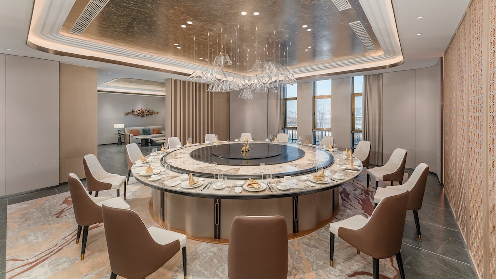 Holiday Inn Liaoyuan City Center by IHG