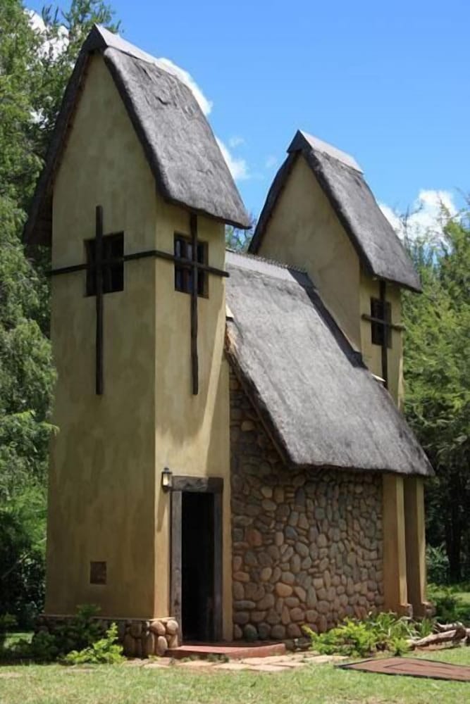 Hippo Pools Resort