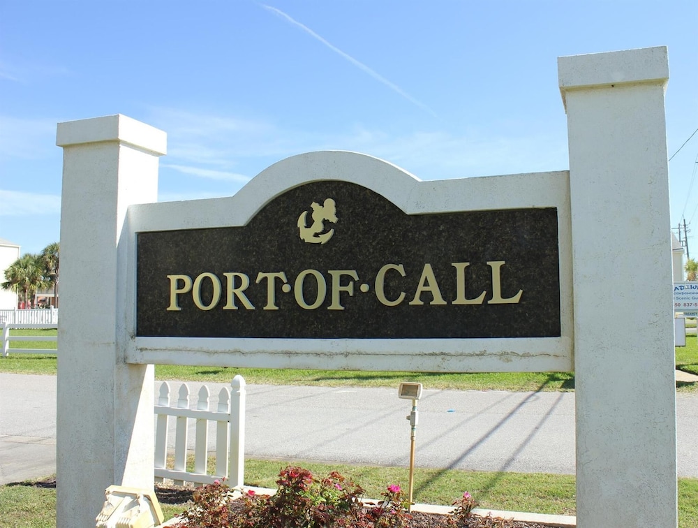 Martinique at Port-of-call view 2
