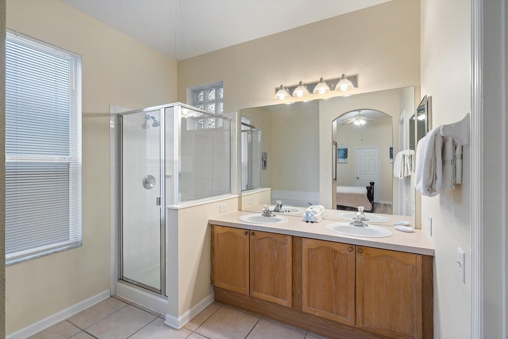 Windsor Palms Resort 4 Bedroom Pool Home + Game Room 4 Home