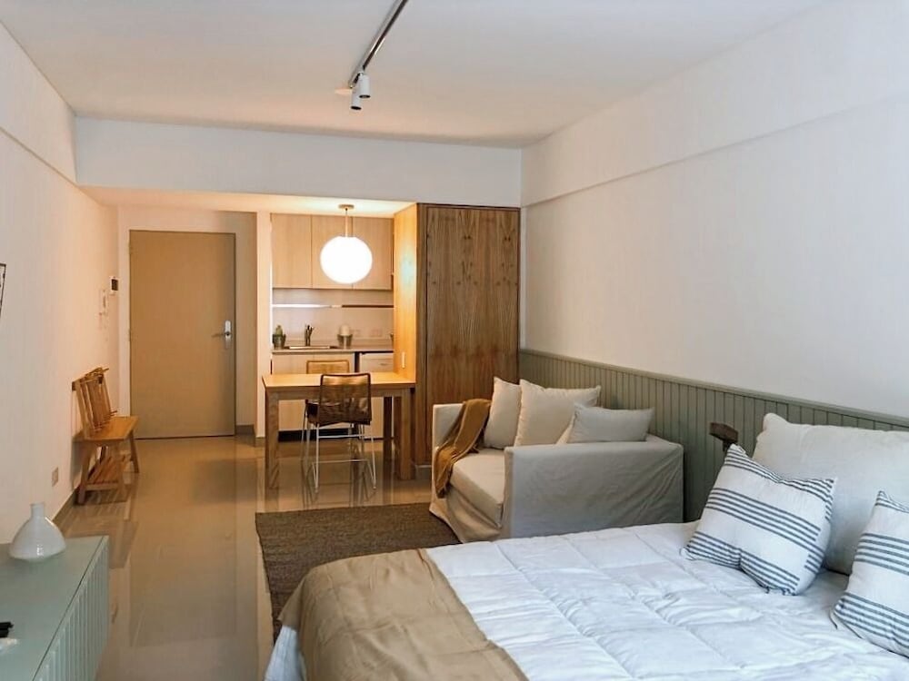 Ayres Suites Moreno