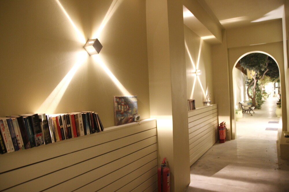 Effi Apartments
