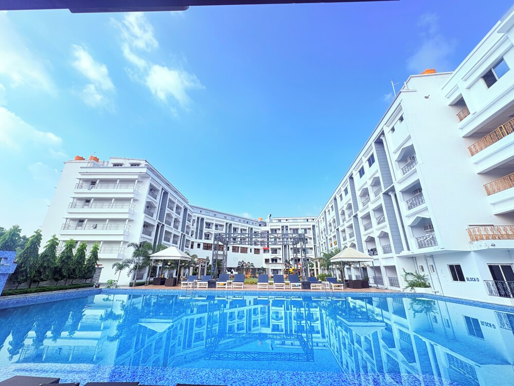 Hotel Jairam Way Bay