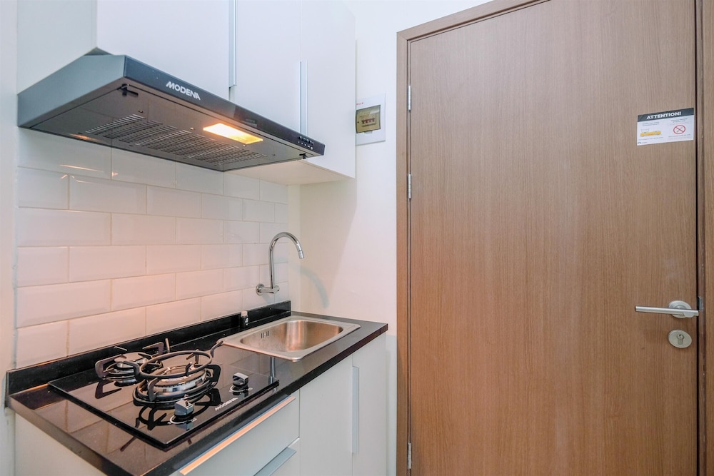 Enjoy Living at Studio Apartment Podomoro Golf View