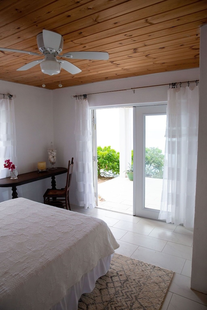 Blue Love Point 2br 2 Bedroom Apts view 3