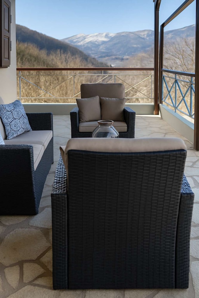 Villa Nausika - Tranquil Peloponnese Stone Nest
