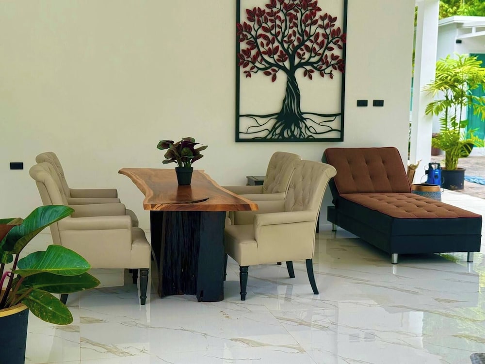 Beautiful Villa Between Jungle