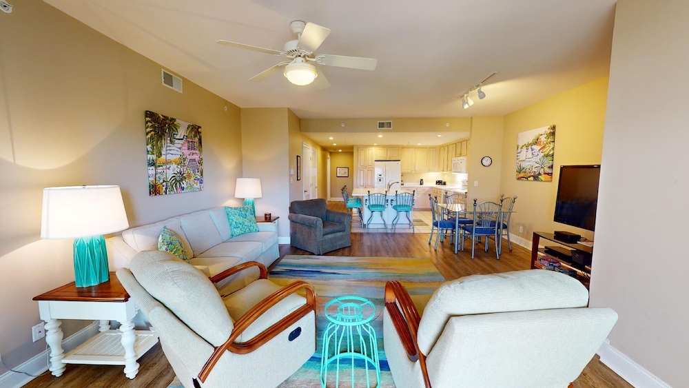 Desoto Beach Club 102