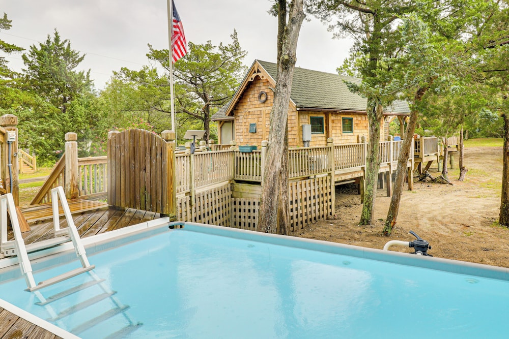 Hot Tub Haven: Creekside Cabin in Frisco!