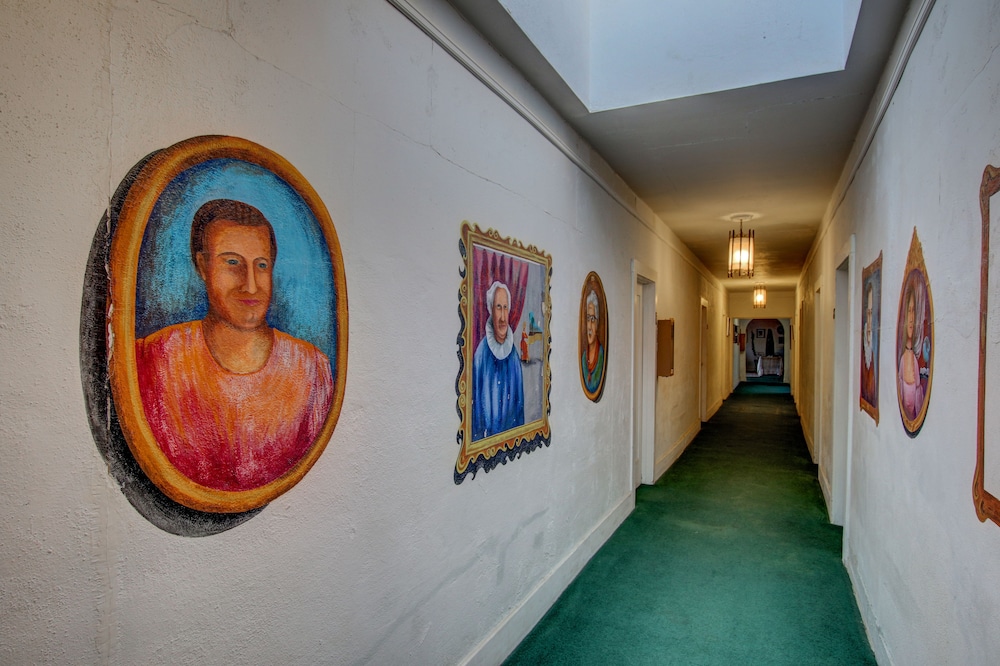Amargosa Opera House