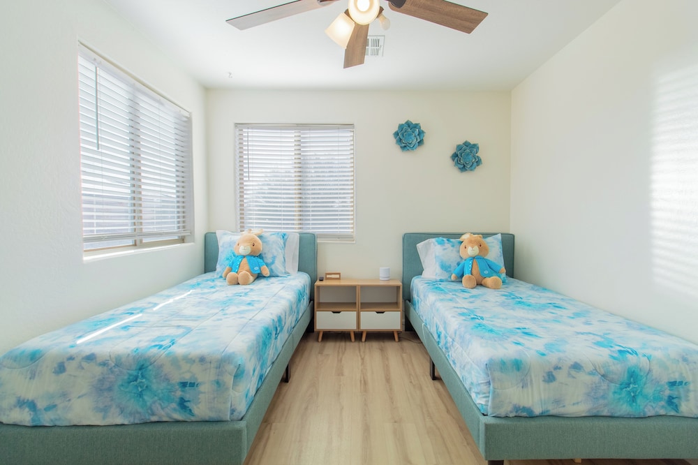 Casa Desert Willow 5BR Home & Pool
