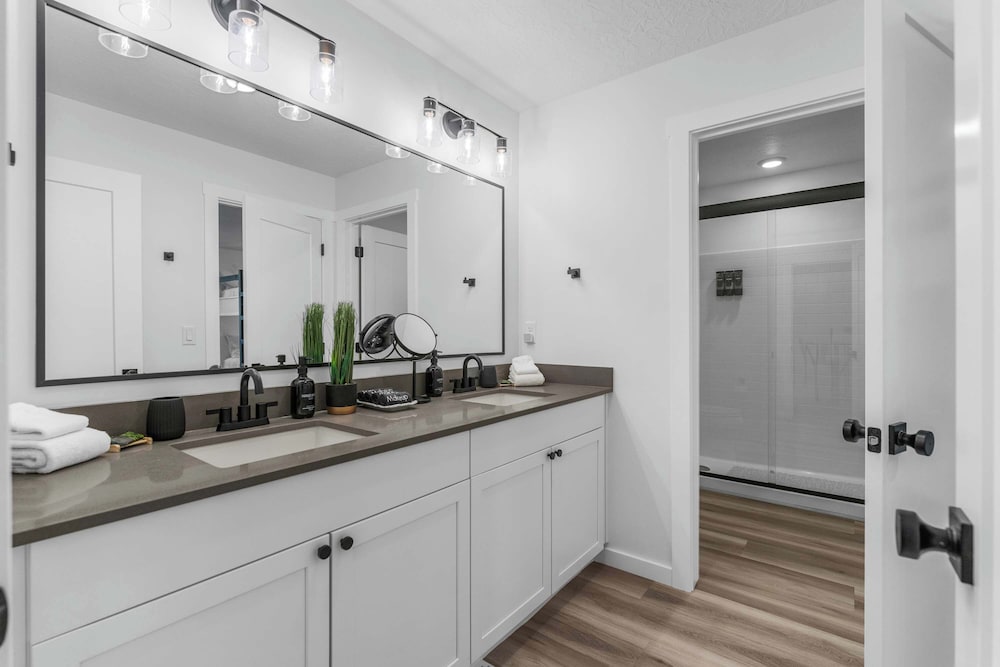 Sunset Ridge - Private Hot Tub Resort Amenities