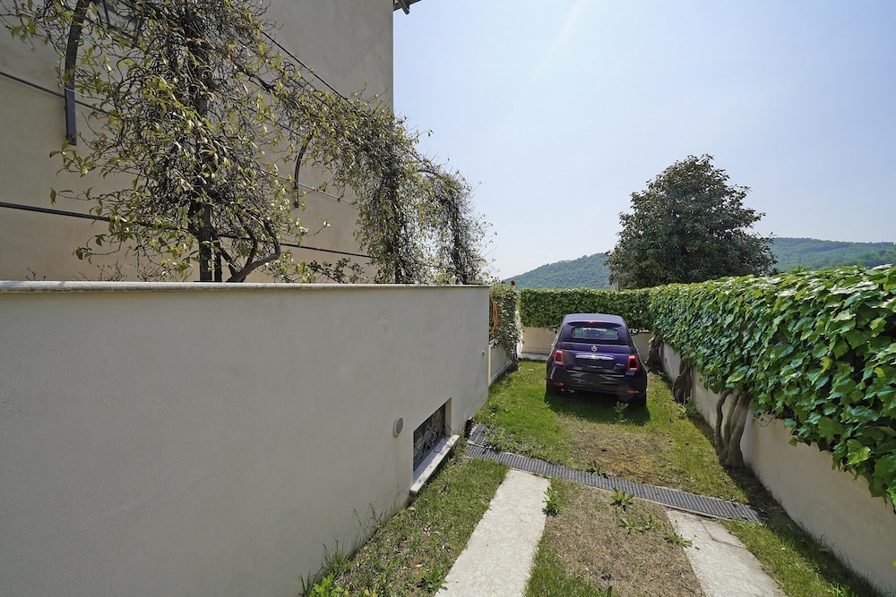 Photo 35