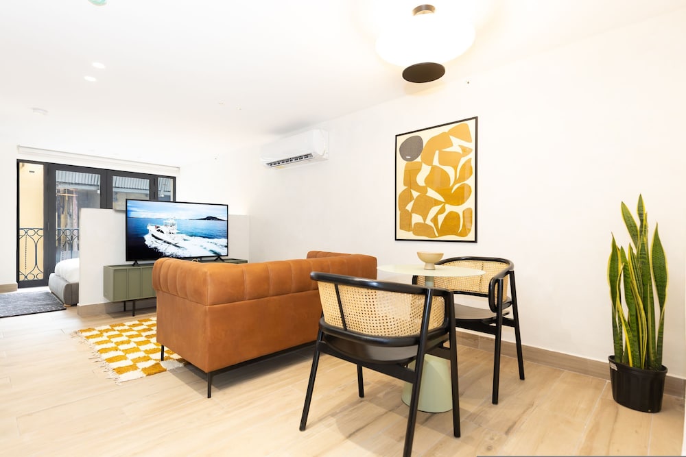 Casa Lourdes by Acomodo Casco Viejo