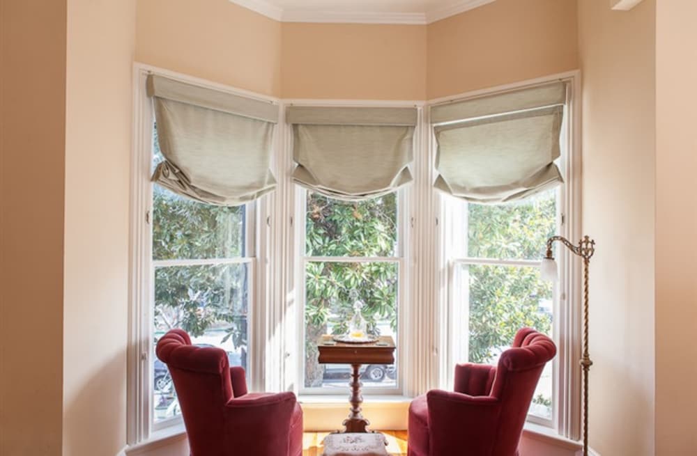 Ashland Vacations - McCall House Boutique Inn - Property Image 19