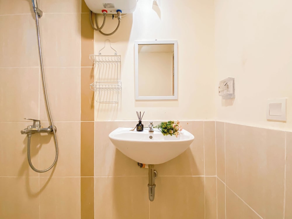 Good Deal And Comfy 2Br Apartment Meikarta