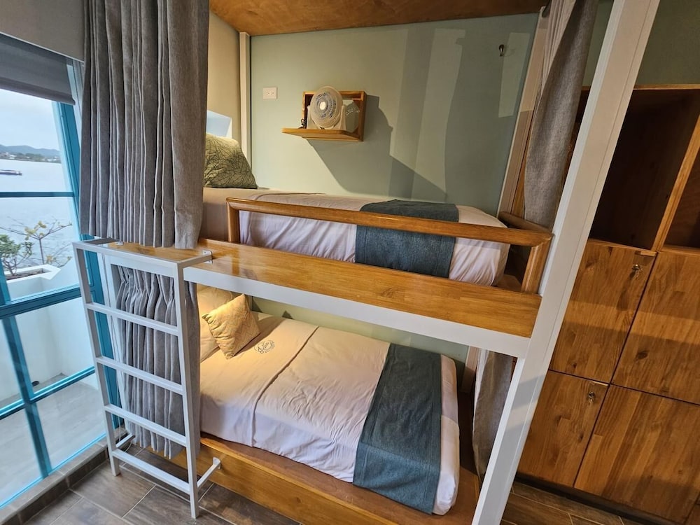 Adra Hostel Peten