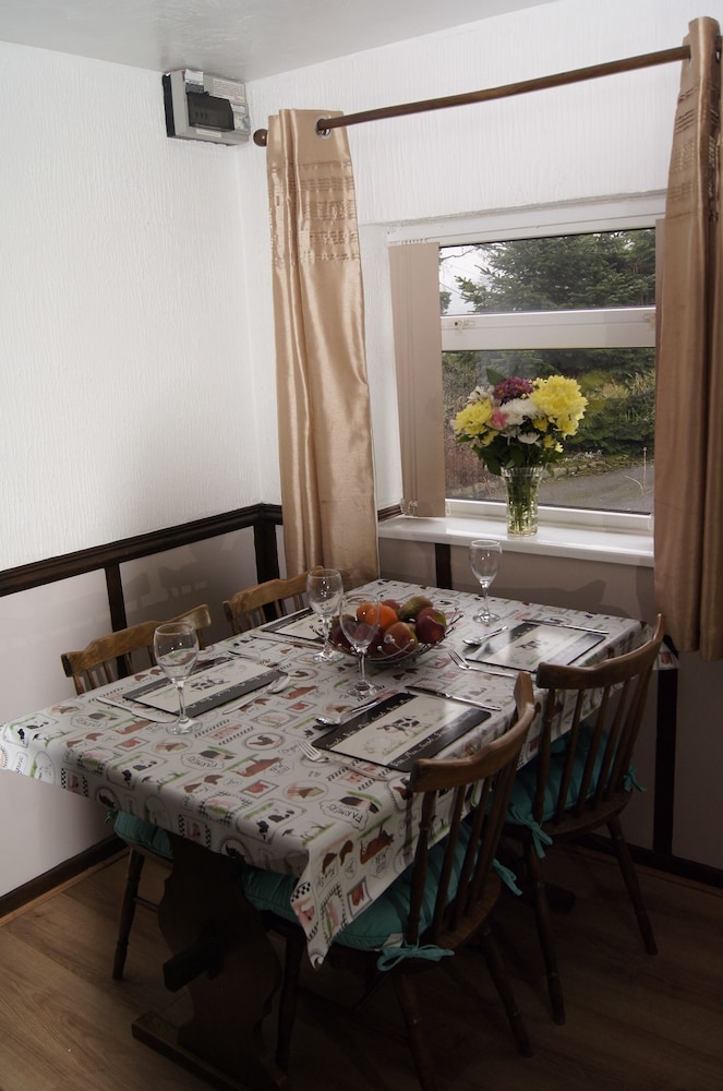 Birchenfields Family Friendly Cottages, Play Barn for all Ages and Summer Hous view 5