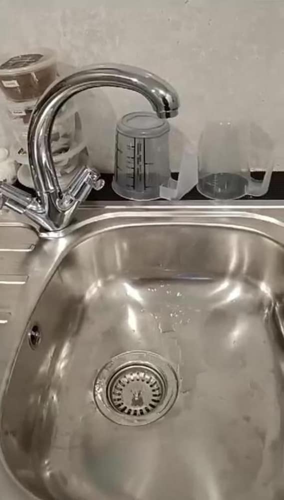 2-bedroom Guesthouse in Derby City, Parking, Wi-fi