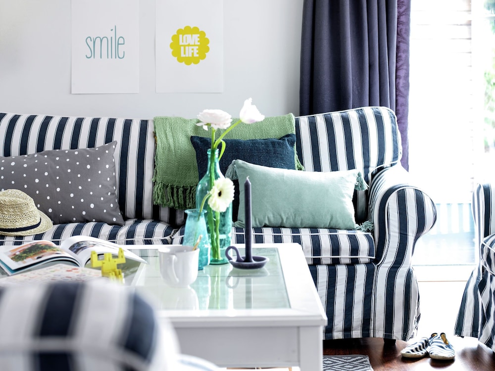 Stylish Stay on the Water