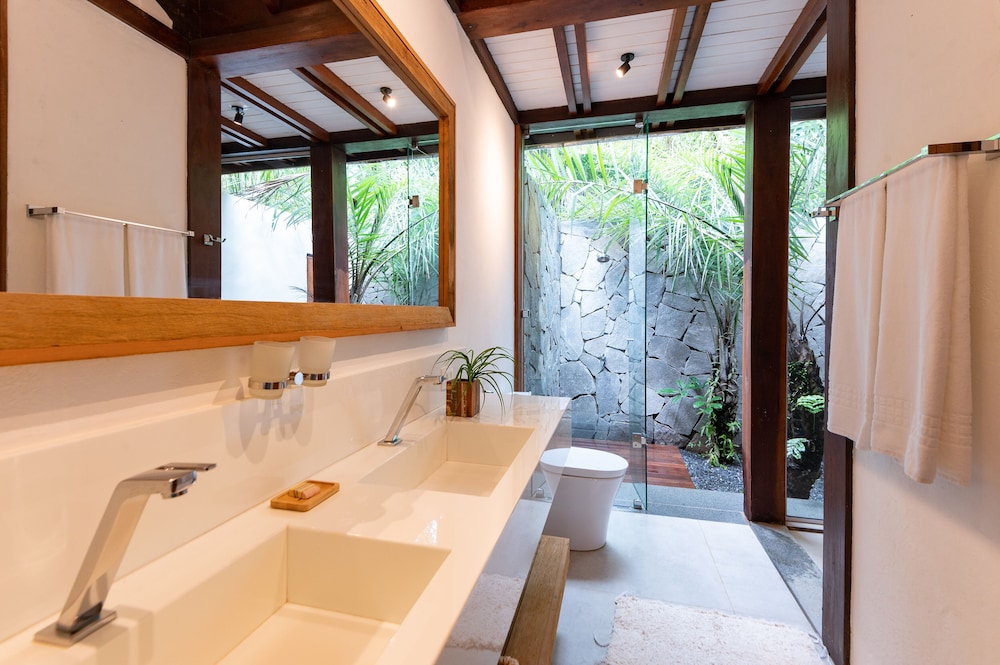 Colibri Beach Villas